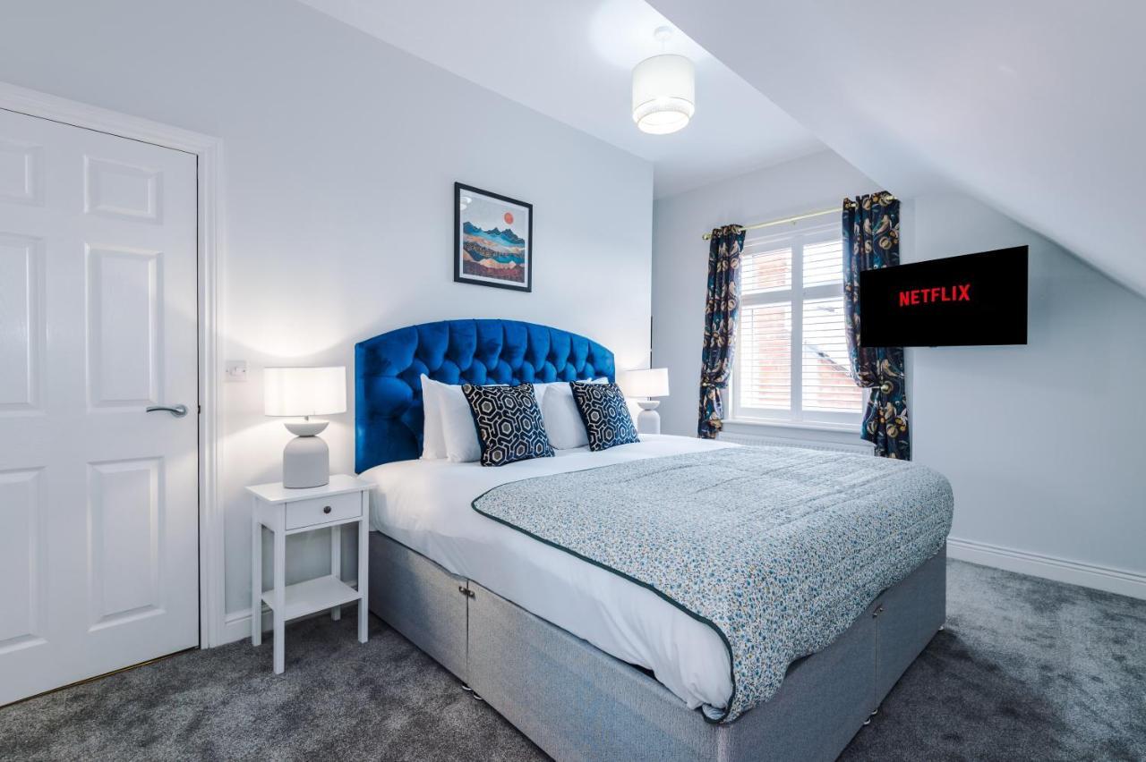 Westwood Lodge Serviced Apartment Coventry Exterior photo