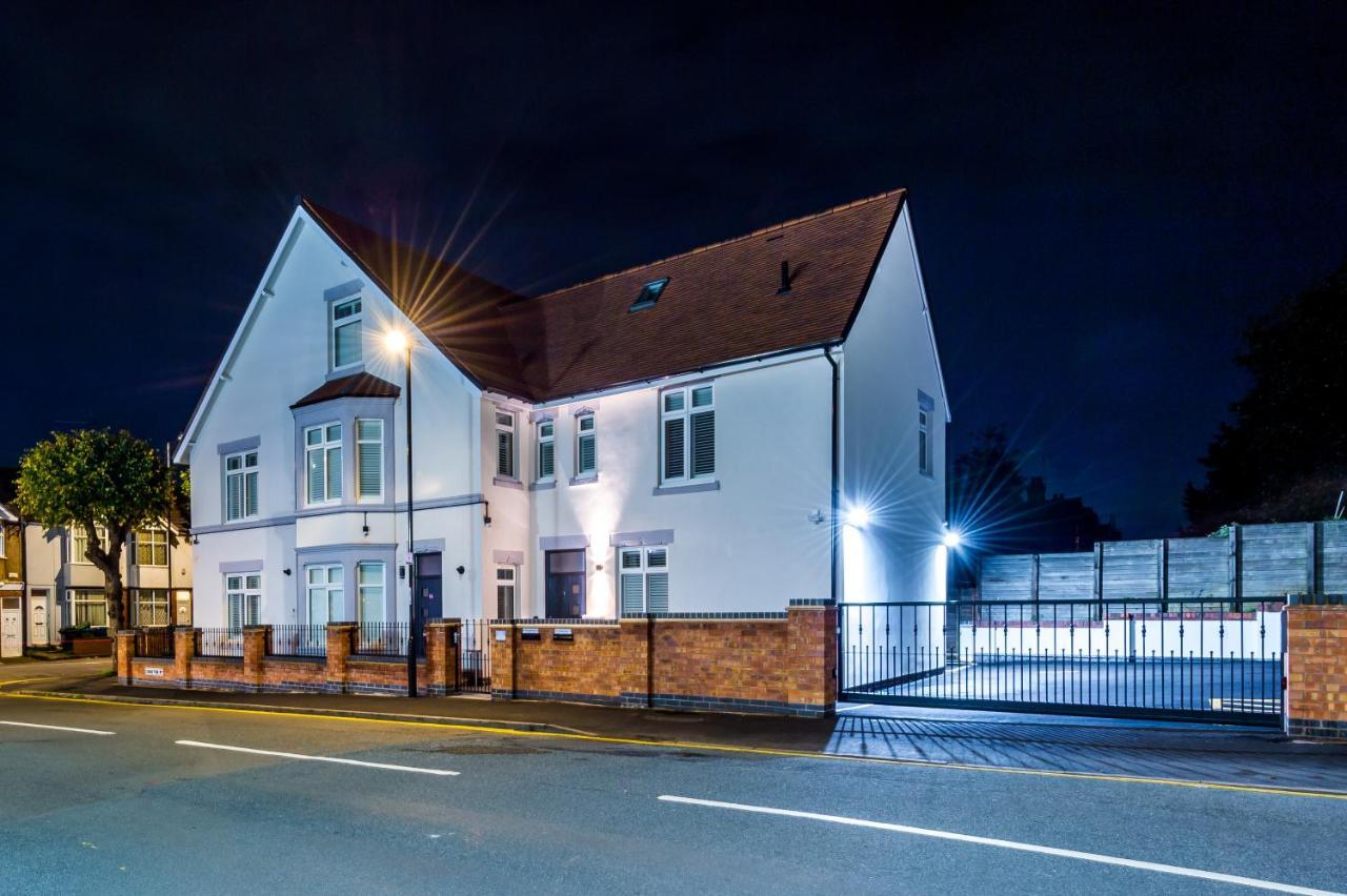 Westwood Lodge Serviced Apartment Coventry Exterior photo